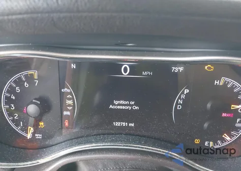 2017 Jeep Grand Cherokee Overland 4X2 from USA, damaged, VIN 1C4RJECGXHC605549